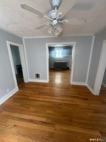7 Armstrong Place, Bridgeport, CT 06608