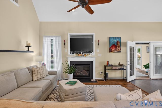 11498 New Town Ct, Glen Allen, VA 23059