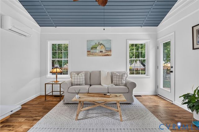 11498 New Town Ct, Glen Allen, VA 23059