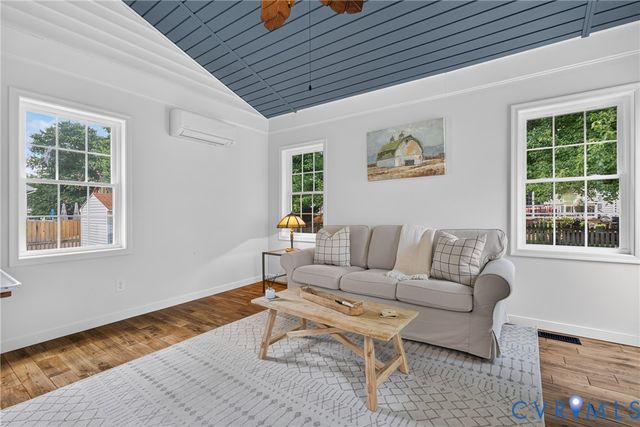 11498 New Town Ct, Glen Allen, VA 23059