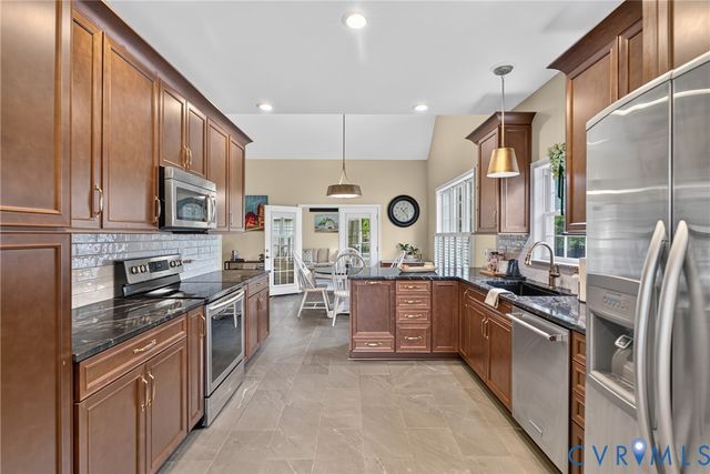 11498 New Town Ct, Glen Allen, VA 23059