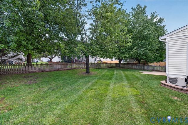 11498 New Town Ct, Glen Allen, VA 23059