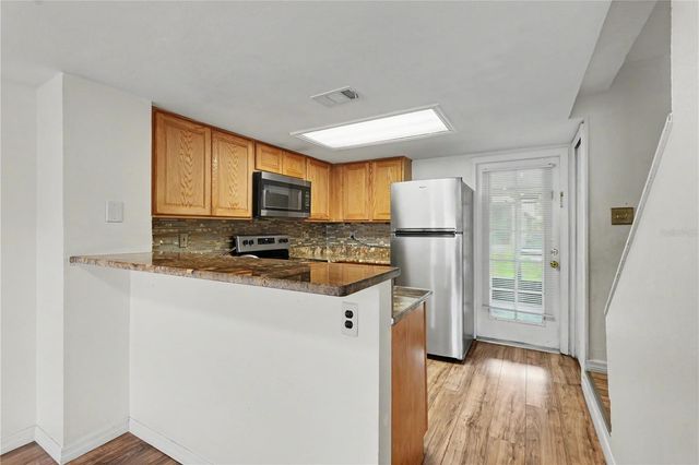 6721 121ST AVENUE D, Largo, FL 33773