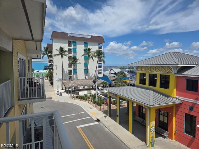 450 Old San Carlos BLVD SW 309, Fort Myers Beach, FL 33931