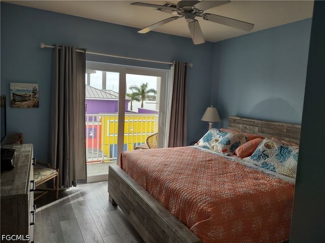 450 Old San Carlos BLVD SW 309, Fort Myers Beach, FL 33931