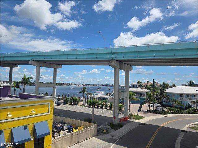 450 Old San Carlos BLVD SW 309, Fort Myers Beach, FL 33931