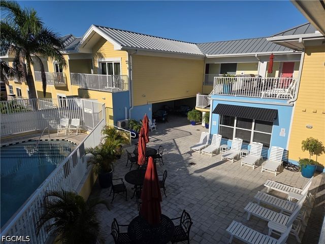 450 Old San Carlos BLVD SW 309, Fort Myers Beach, FL 33931