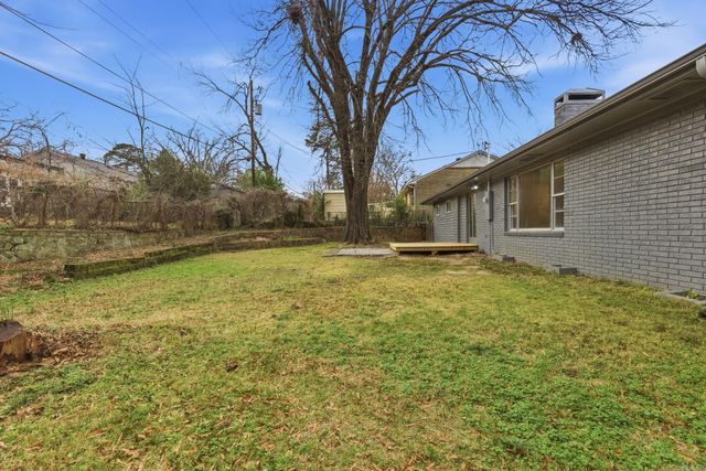 11 Mockingbird Lane, Little Rock, AR 72207