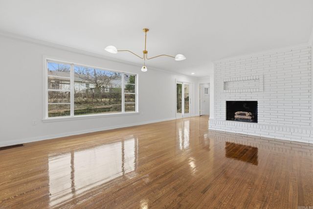 11 Mockingbird Lane, Little Rock, AR 72207