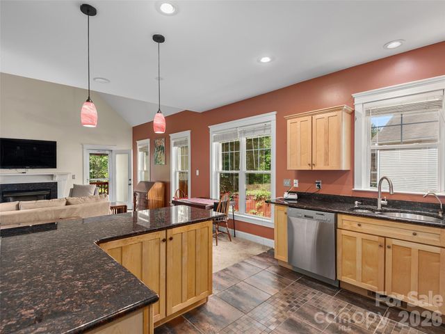 1332 Heathbrook Circle, Asheville, NC 28803