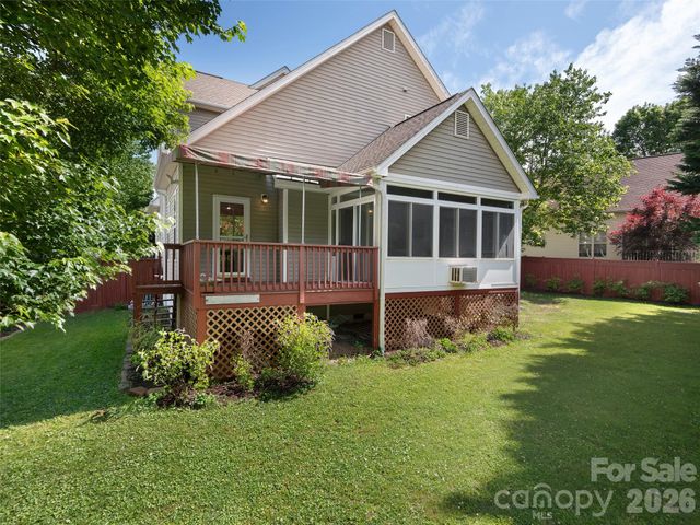 1332 Heathbrook Circle, Asheville, NC 28803