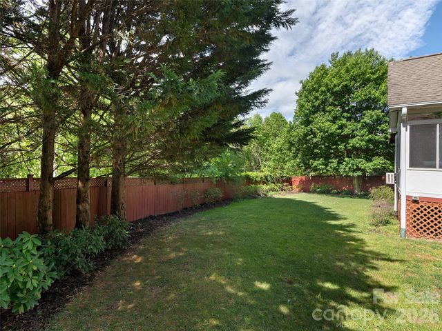 1332 Heathbrook Circle, Asheville, NC 28803