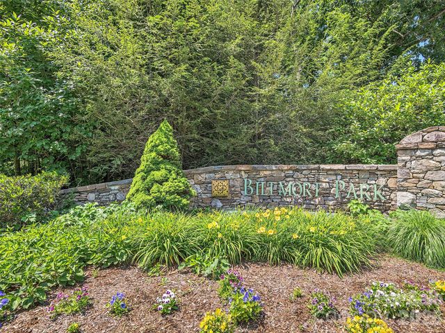 1332 Heathbrook Circle, Asheville, NC 28803
