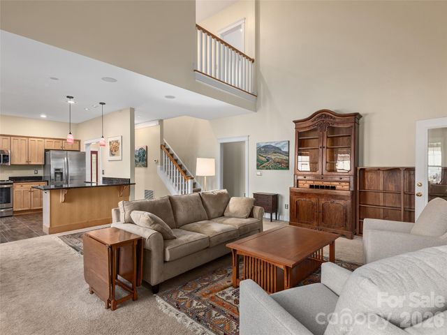 1332 Heathbrook Circle, Asheville, NC 28803