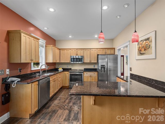 1332 Heathbrook Circle, Asheville, NC 28803