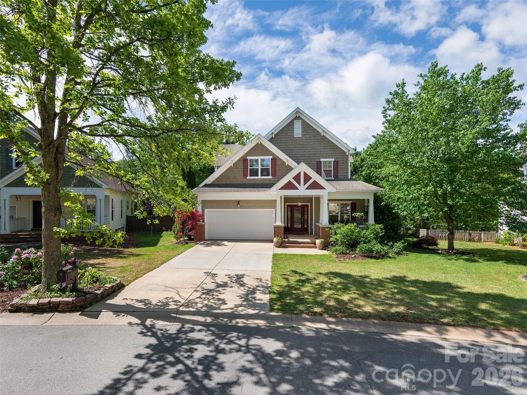 1332 Heathbrook Circle, Asheville, NC 28803
