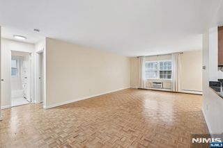 135-167 S Maple Avenue 161 A, Ridgewood, NJ 07450