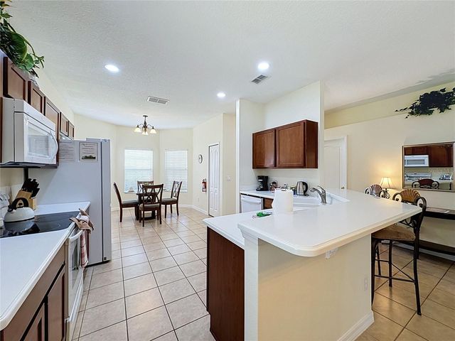 906 DORSET PLACE, Davenport, FL 33896