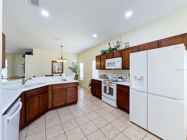 906 DORSET PLACE, Davenport, FL 33896