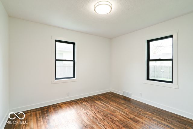 12 Lincoln Drive, Brownsburg, IN 46112