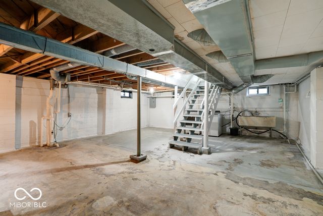 12 Lincoln Drive, Brownsburg, IN 46112