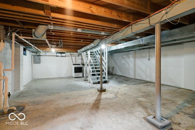 12 Lincoln Drive, Brownsburg, IN 46112