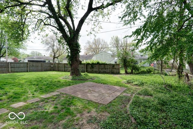 12 Lincoln Drive, Brownsburg, IN 46112