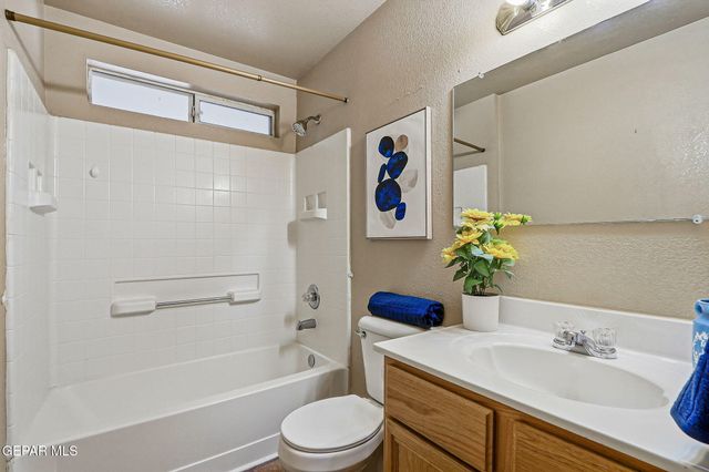 14609 Valentin Drive, Clint, TX 79928