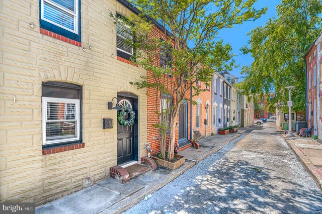 2013 SPARK CT, Baltimore, MD 21231