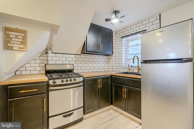 2013 SPARK CT, Baltimore, MD 21231