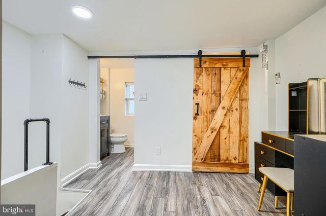 2013 SPARK CT, Baltimore, MD 21231