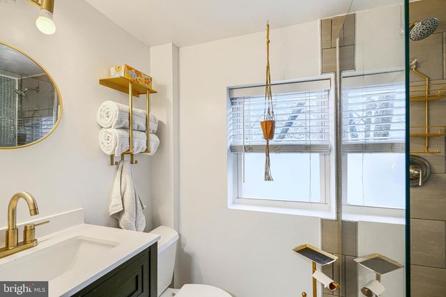 2013 SPARK CT, Baltimore, MD 21231