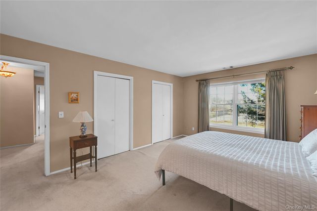 57 Candlestick Court, Warwick, NY 10990