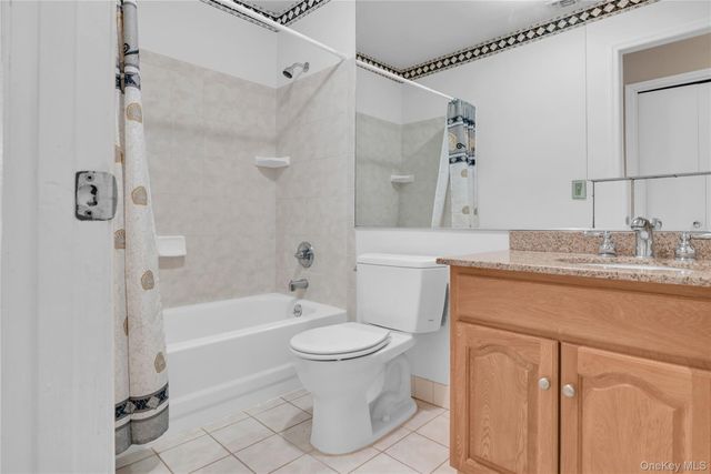 57 Candlestick Court, Warwick, NY 10990