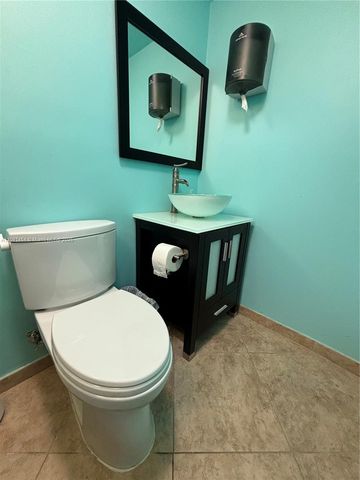 1720 Harrison St 8C, Hollywood, FL 33020