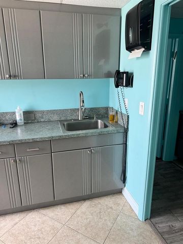 1720 Harrison St 8C, Hollywood, FL 33020