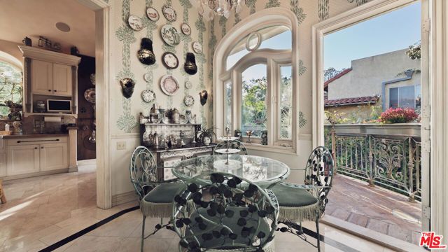 215 23rd Street, Santa Monica, CA 90402