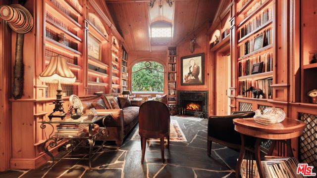 215 23rd Street, Santa Monica, CA 90402
