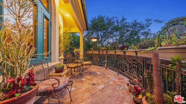 215 23rd Street, Santa Monica, CA 90402