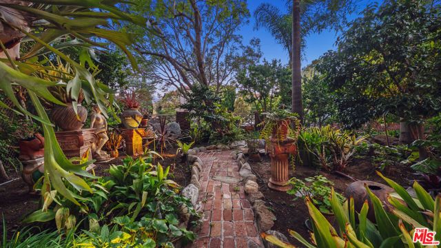 215 23rd Street, Santa Monica, CA 90402