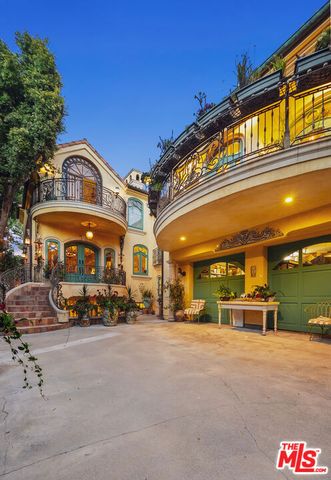 215 23rd Street, Santa Monica, CA 90402