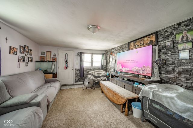 621 W Central Avenue, Greensburg, IN 47240