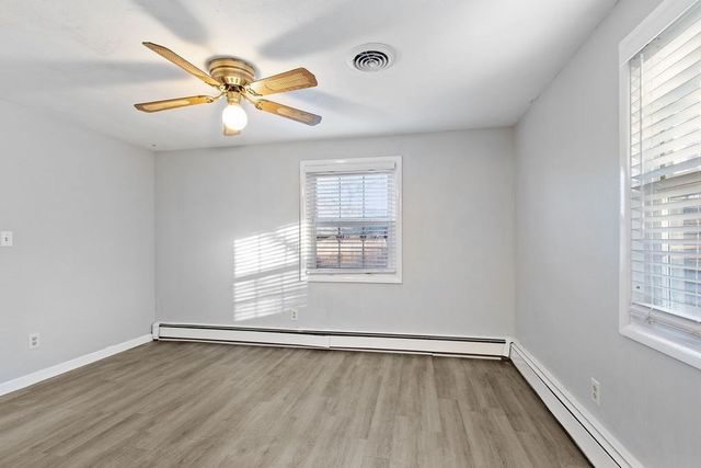 95 Royal Rd, Brockton, MA 02302