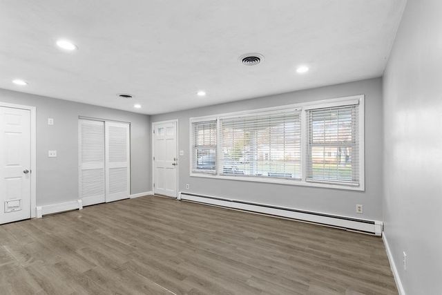 95 Royal Rd, Brockton, MA 02302