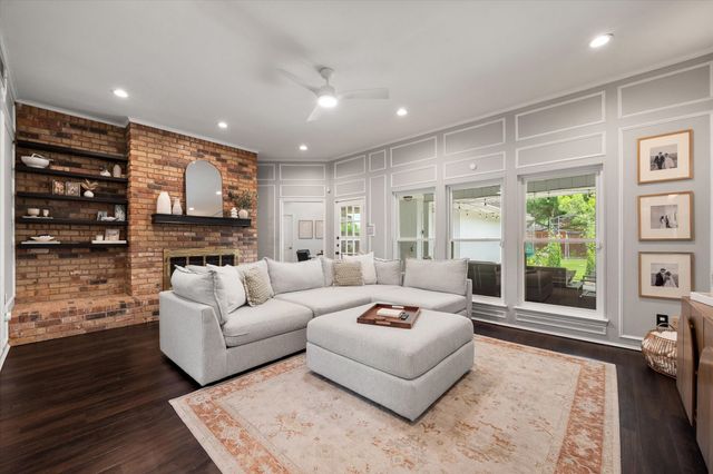 2603 Rivercrest Drive, Arlington, TX 76006
