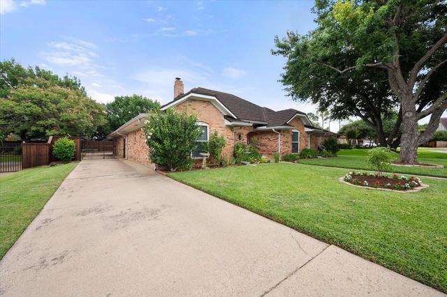 2603 Rivercrest Drive, Arlington, TX 76006