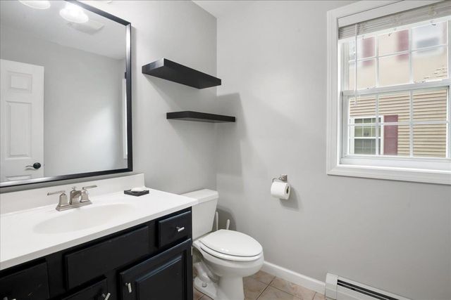 17 Bower Street, South Burlington, VT 05403