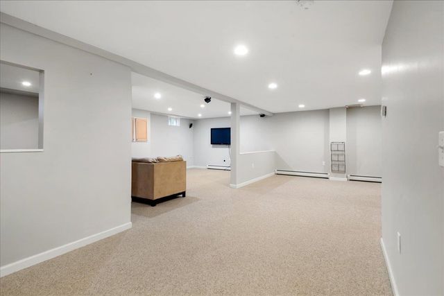 17 Bower Street, South Burlington, VT 05403