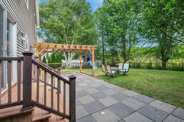 17 Bower Street, South Burlington, VT 05403