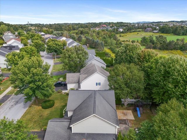 17 Bower Street, South Burlington, VT 05403